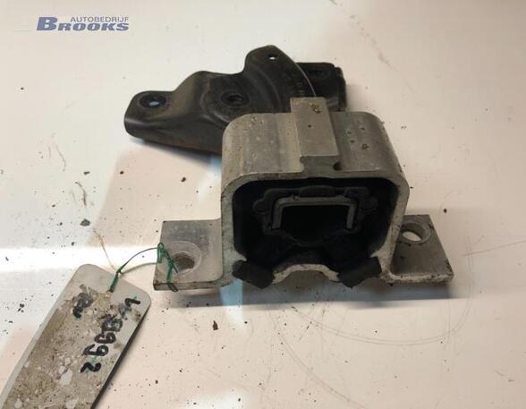 Engine Mount Bracket DACIA SANDERO