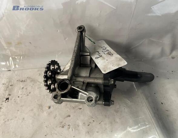 Oil Pump MERCEDES-BENZ SPRINTER 3-t Platform/Chassis (903)