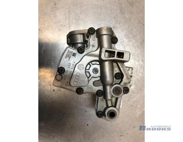 Oil Pump AUDI A5 Convertible (8F7)