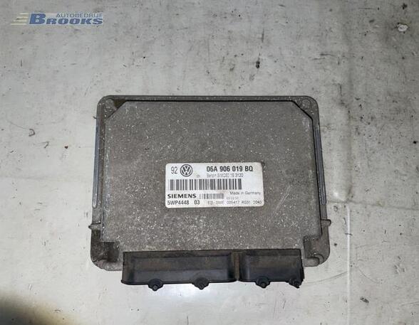 Control unit for engine VW GOLF IV (1J1)