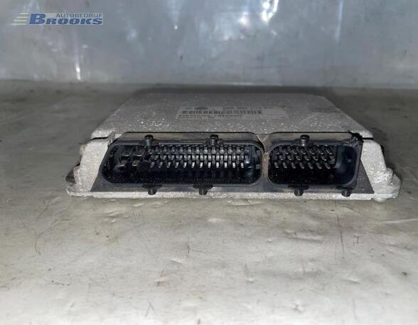 Control unit for engine VW GOLF IV (1J1)