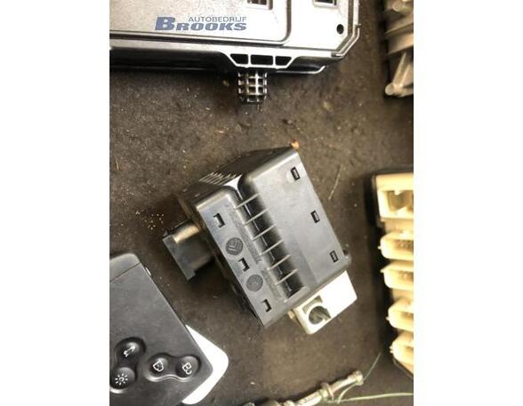 Control unit for engine RENAULT MEGANE III Grandtour (KZ0/1)