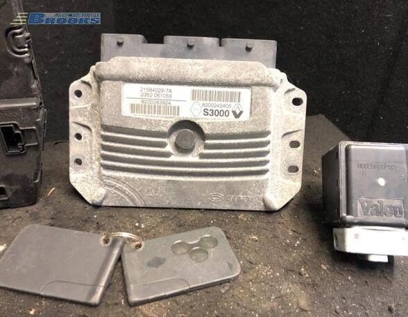 Control unit for engine RENAULT MEGANE II (BM0/1_, CM0/1_)