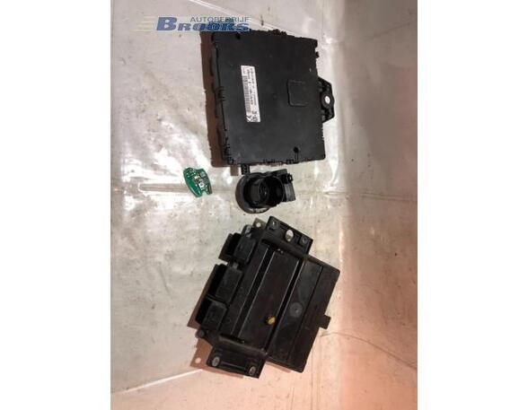 Control unit for engine RENAULT KANGOO Express (FW0/1_)