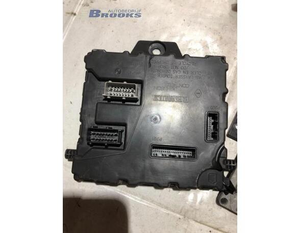 Control unit for engine RENAULT KANGOO Express (FW0/1_)