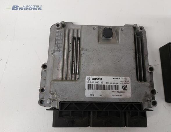 
Steuergerät Motor Opel Vivaro B Kasten X82 237106626R P19934764
