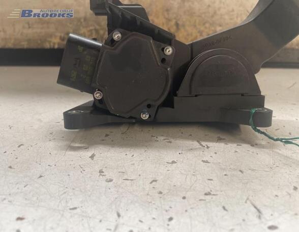 Throttle Position Sensor MERCEDES-BENZ SPRINTER 2-t Van (901, 902)