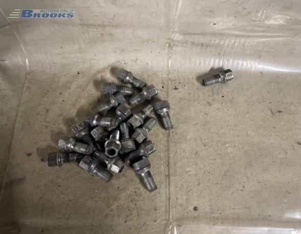 Wheel Bolt VW PASSAT (3C2)