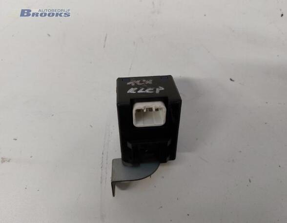 Wash Wipe Interval Relay TOYOTA RAV 4 II (_A2_)