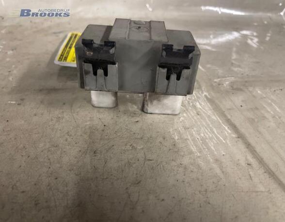 Wash Wipe Interval Relay VOLVO V40 Estate (645)