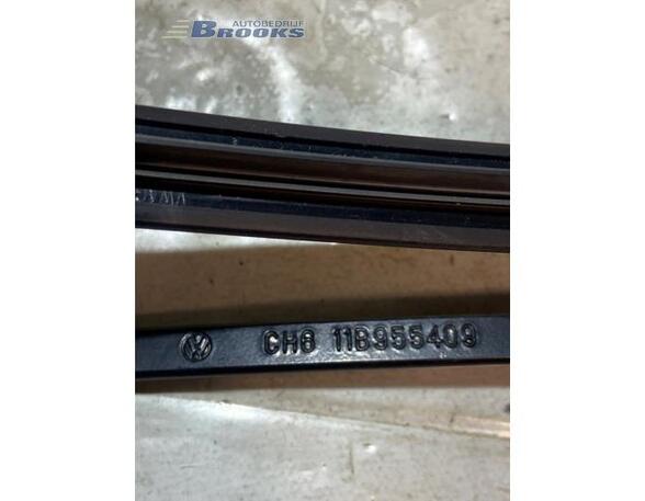 Wiper Arm AUDI Q4 SUV (F4B)