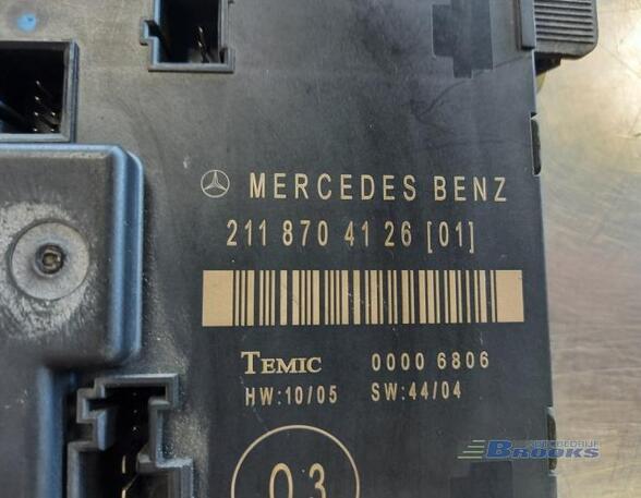 Zentralverriegelung Mercedes-Benz E-Klasse W211 2118704126 P3762171