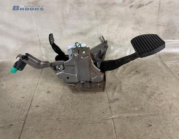 Pedal Assembly PEUGEOT 5008 (0U_, 0E_)