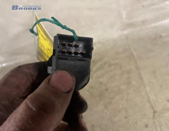 Mirror adjuster switch FORD FOCUS Saloon (DFW)