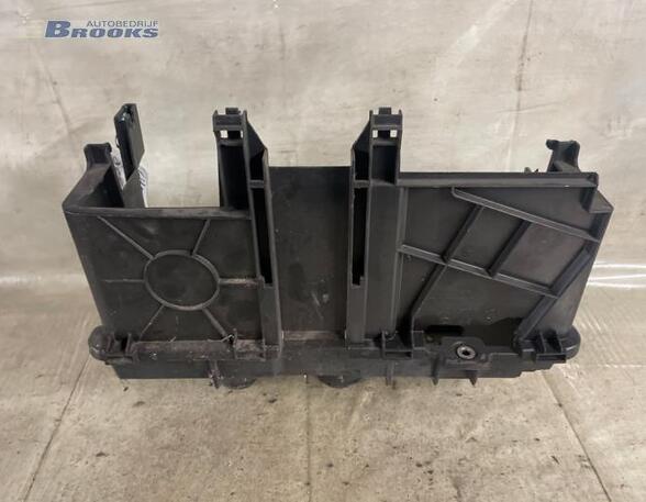 Battery holder VW GOLF IV (1J1), VW GOLF IV Variant (1J5)