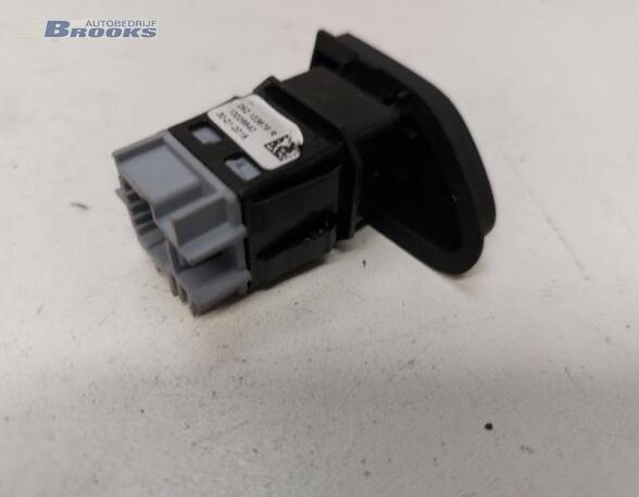 Switch for central lock RENAULT CLIO IV (BH_), RENAULT CAPTUR I (J5_, H5_), RENAULT CLIO III (BR0/1, CR0/1)