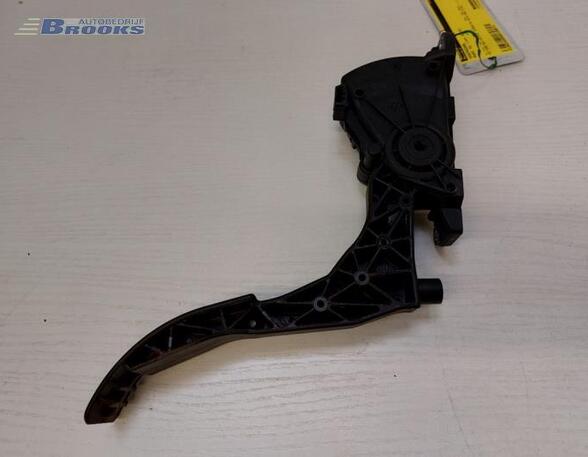 Accelerator pedal AUDI A1 Sportback (8XA, 8XF)