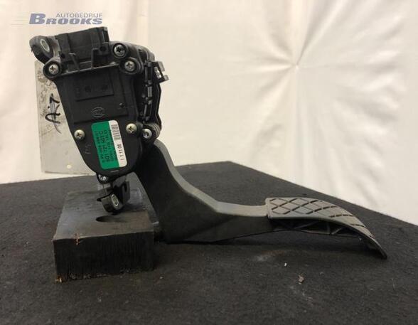 Accelerator pedal VW FOX Hatchback (5Z1, 5Z3, 5Z4)