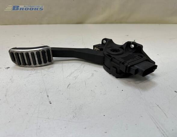 Accelerator pedal VOLVO V60 I (155, 157)