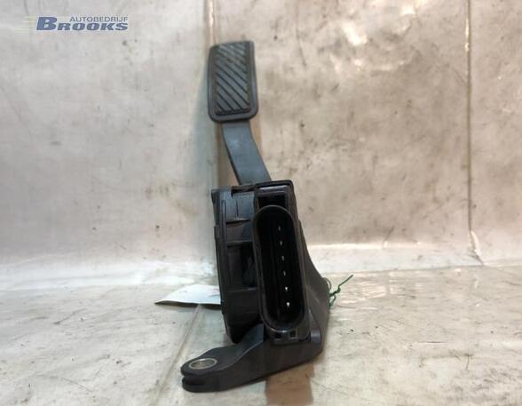 Accelerator pedal FORD FIESTA VI (CB1, CCN)