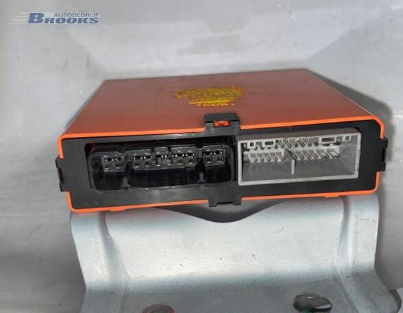 Control unit central electric (BCM) TOYOTA MR2 III (ZZW3_)