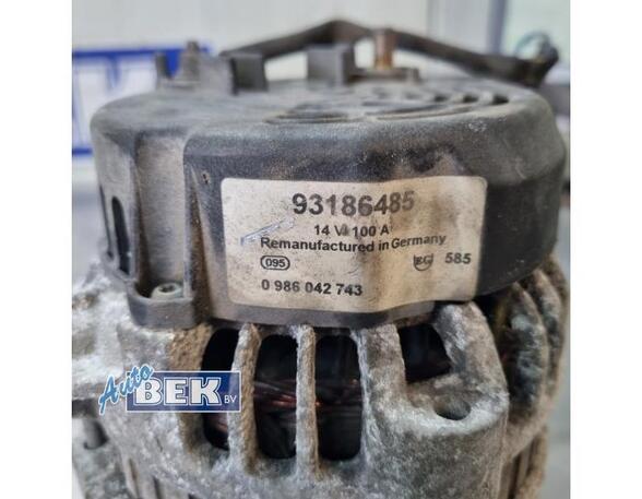 Dynamo (Alternator) OPEL Meriva (--)