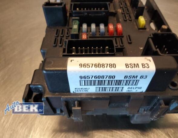 Fuse Box PEUGEOT 307 (3A/C)