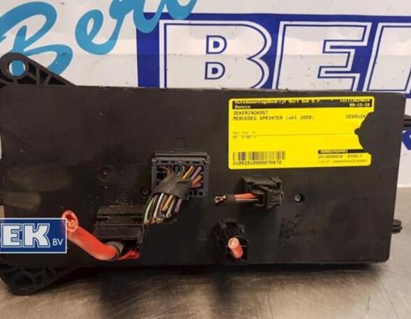 Fuse Box MERCEDES-BENZ Sprinter 3,5-T Kasten (906)