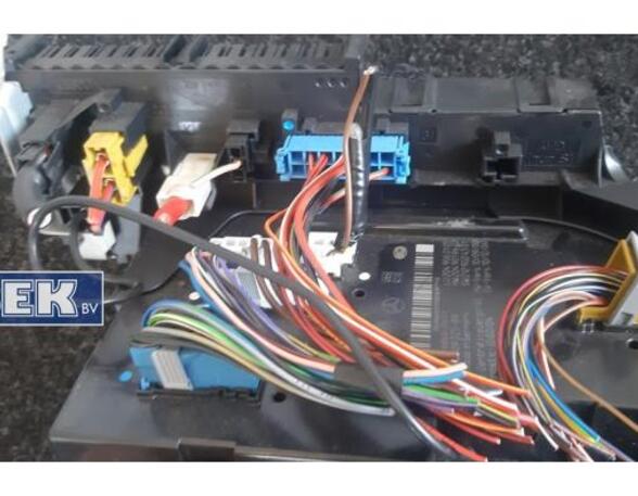 Fuse Box MERCEDES-BENZ C-Klasse (W204)