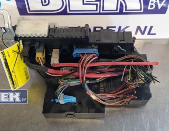 Fuse Box MERCEDES-BENZ C-Klasse (W204)