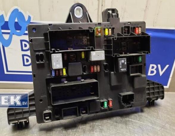 Fuse Box OPEL ASTRA J Sports Tourer (P10), OPEL ASTRA J (P10)