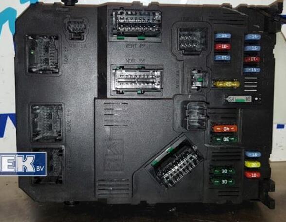 Fuse Box PEUGEOT 206 Hatchback (2A/C), PEUGEOT 206 SW (2E/K), PEUGEOT 206 Saloon