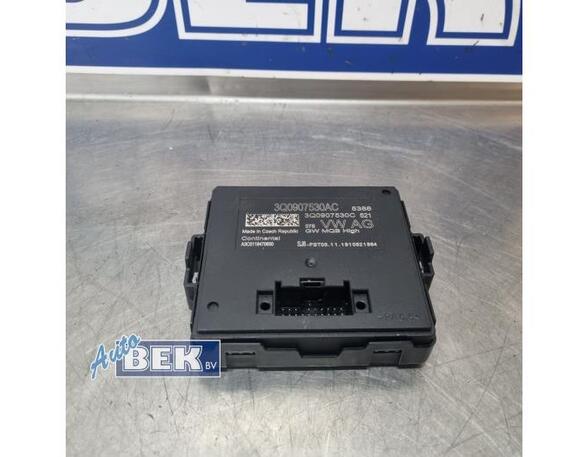 Control unit SEAT IBIZA V (KJ1, KJG)