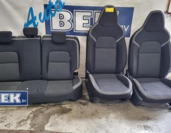 Seats Set NISSAN JUKE (F16_)