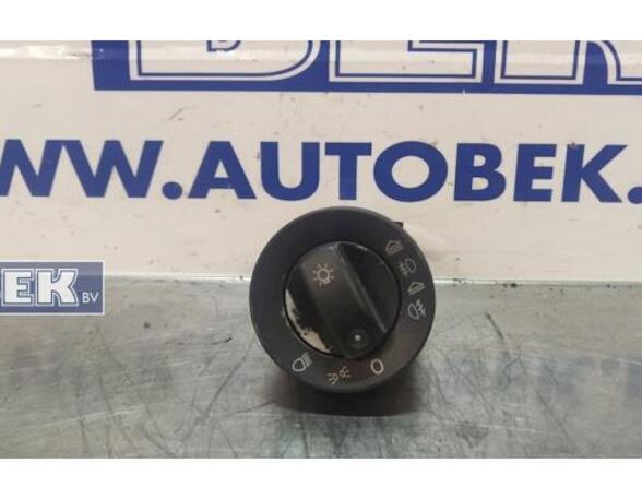 Schakelaar Hoofdlicht AUDI A4 Avant (8E5, B6), AUDI A4 Avant (8ED, B7)