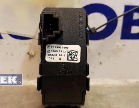 P10698846 Schalter für Warnblinker MERCEDES-BENZ E-Klasse (W212) A2129052600