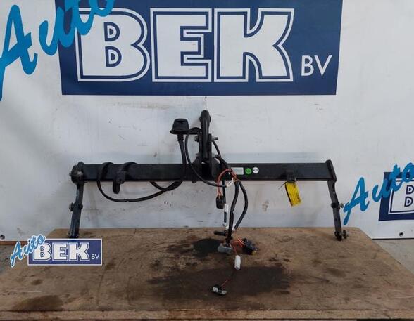 Tow Hitch (Towbar) KIA SPORTAGE V (NQ5)