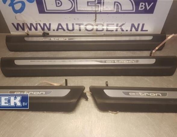 Trim Strip Bumper AUDI Q7 (4MB, 4MG), AUDI Q7 (4LB), AUDI Q7 Van (4LB), AUDI Q7 Van (4MB, 4MG)