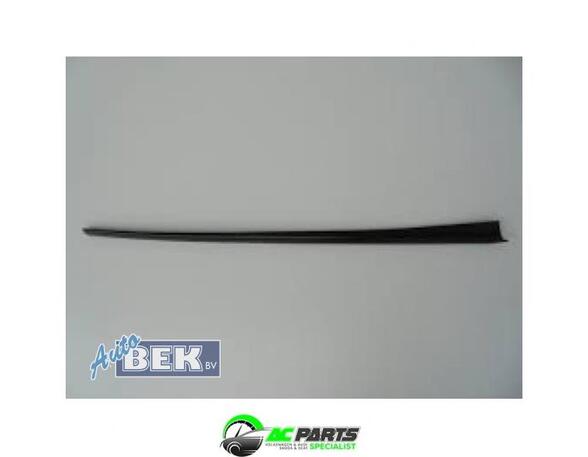 Trim Strip Bumper VW GOLF VII (5G1, BQ1, BE1, BE2), VW GOLF VIII Variant (CG5), VW GOLF VII Variant (BA5, BV5)