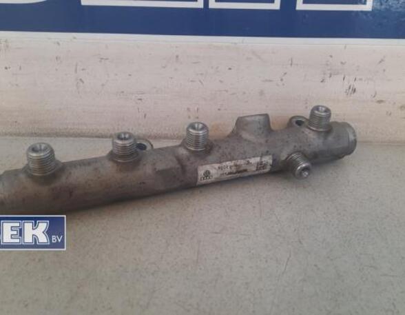 Petrol Fuel Rail VW Touareg (7L6, 7L7, 7LA)