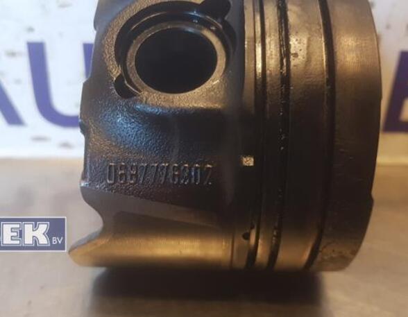 Piston OPEL Astra K Sports Tourer (B16)