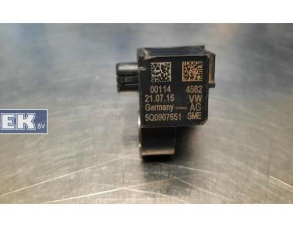 Sensor-airbag VW Golf VII (5G1, BE1, BE2, BQ1)