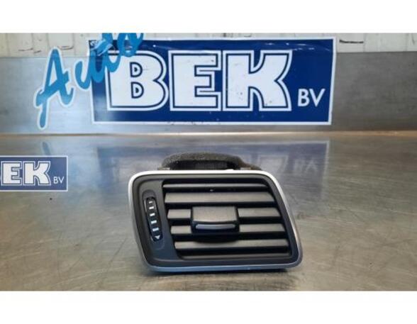 Dashboard ventilation grille VW CC (358), VW Passat CC (357)