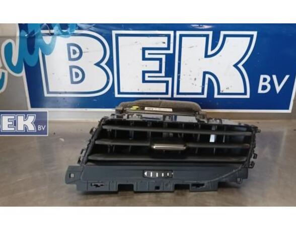 Dashboard ventilation grille VW Polo Stufenheck (9A2, 9A4, 9A6, 9N2)