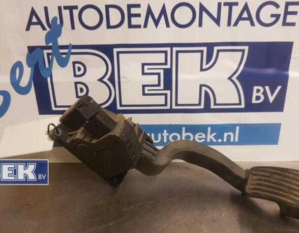 Accelerator pedal OPEL Corsa D (S07)