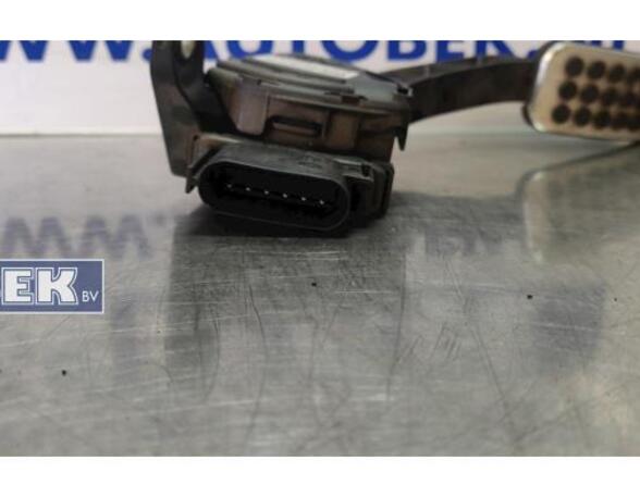 Accelerator pedal FORD FIESTA VI (CB1, CCN)