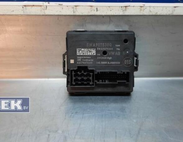 Control unit gateway AUDI A3 Limousine (8YS)