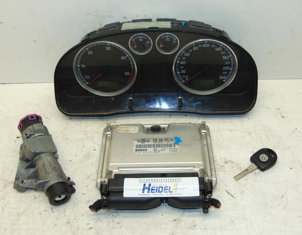 Engine Management Control Unit VW PASSAT (3B3)