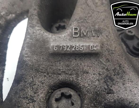 Stub Axle BMW 1 (F20)