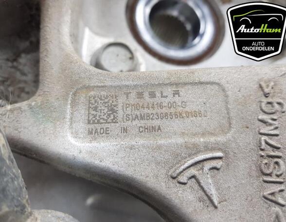 Stub Axle TESLA MODEL 3 (5YJ3)